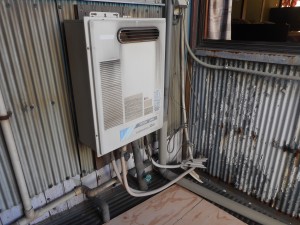 給湯器交換　名古屋市南区 (1)